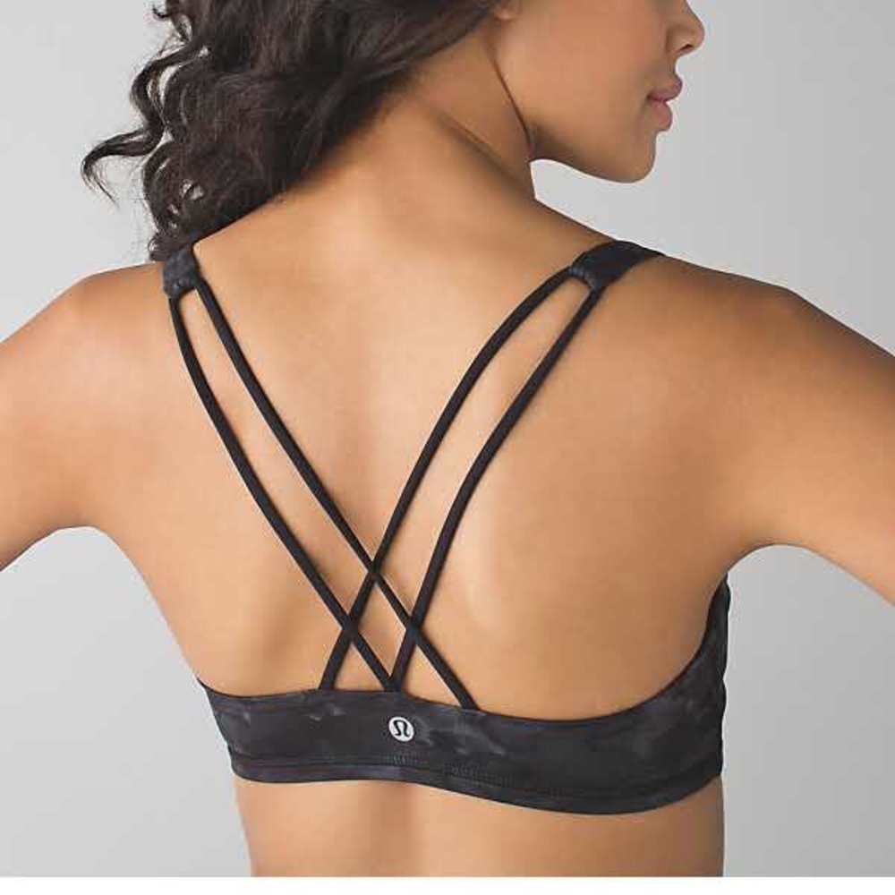 Lululemon Free to Be Bra